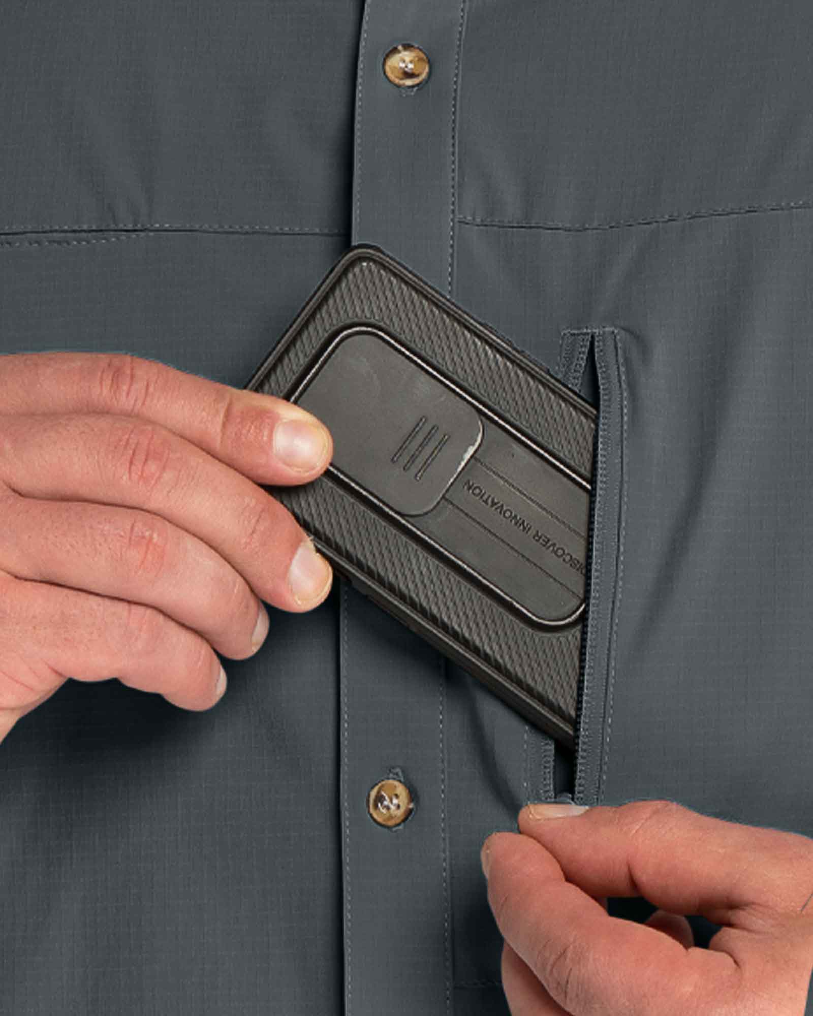 Men's 2 Zip Pockets UPF 50+ Breathable Mesh Lined Vents Adjustable Sleeve Shirt